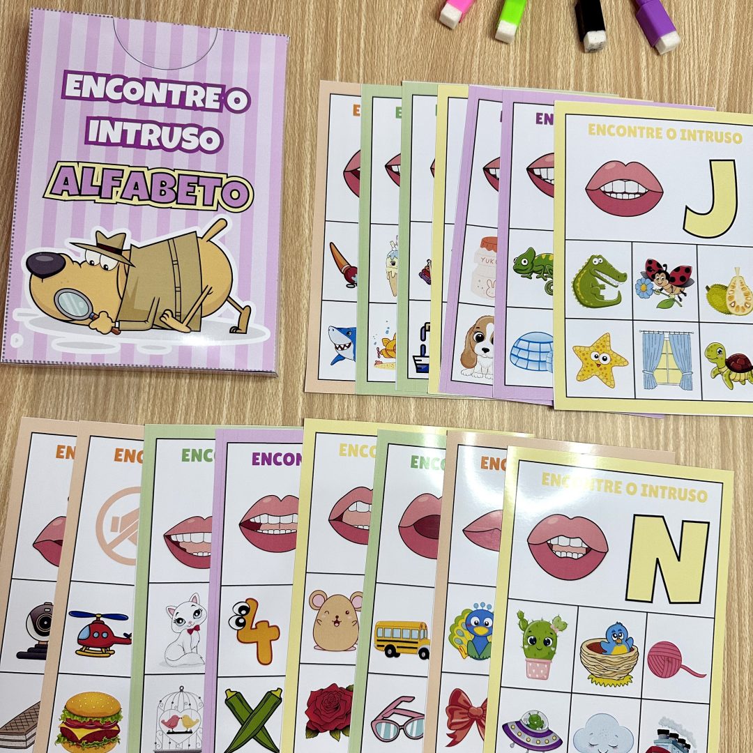 Encontre o Intruso Alfabeto