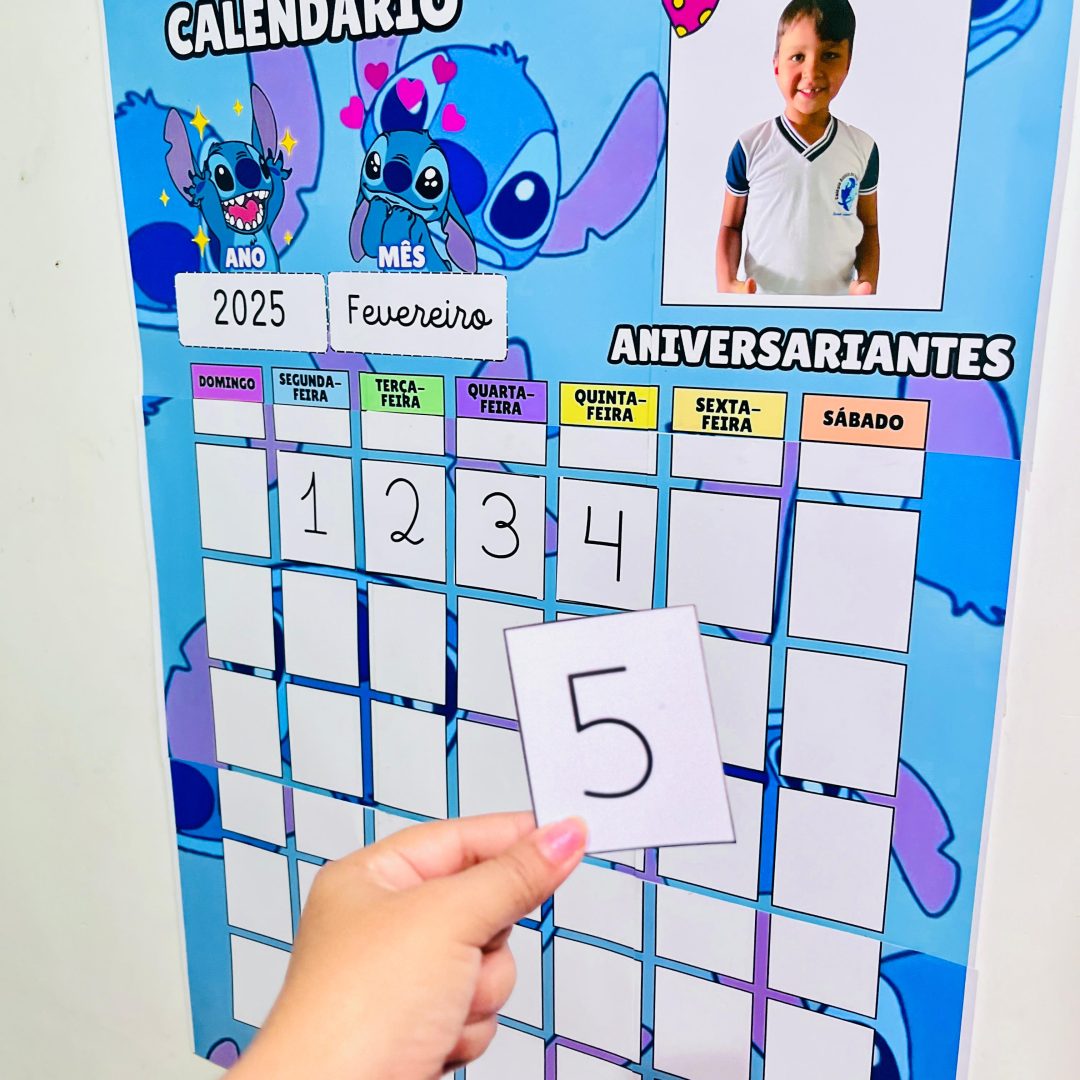 Calendário de Parede do Stitch 