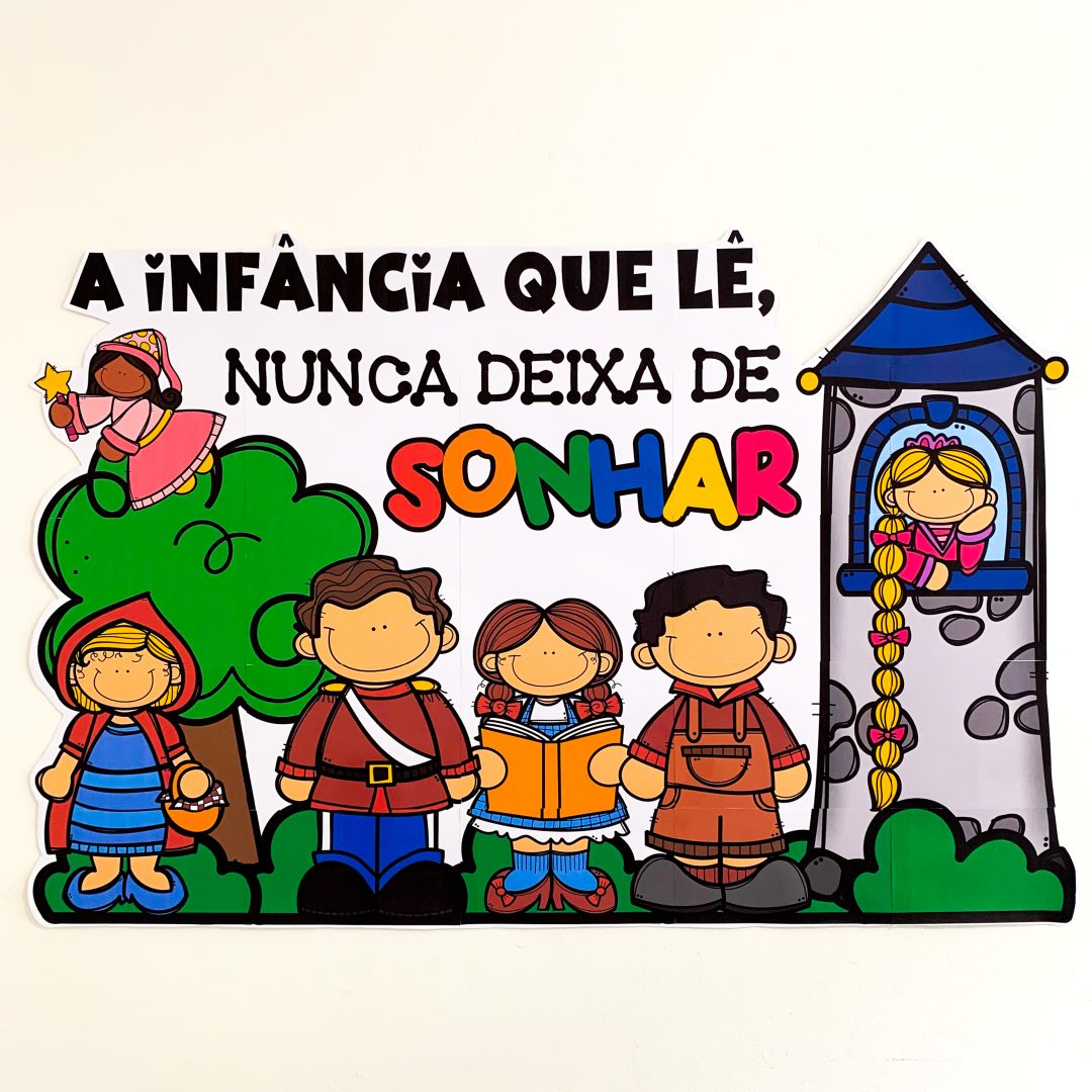 painel literário + brinde (coroas e marcadores de páginas)